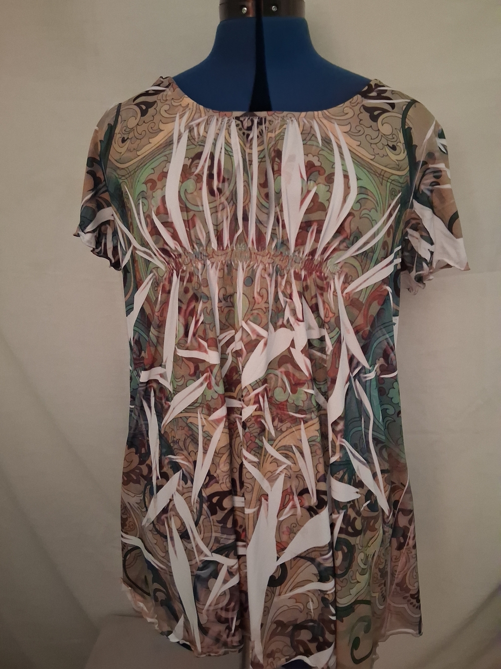 Printed Short-Sleeve Women’s Top in Multicolor
